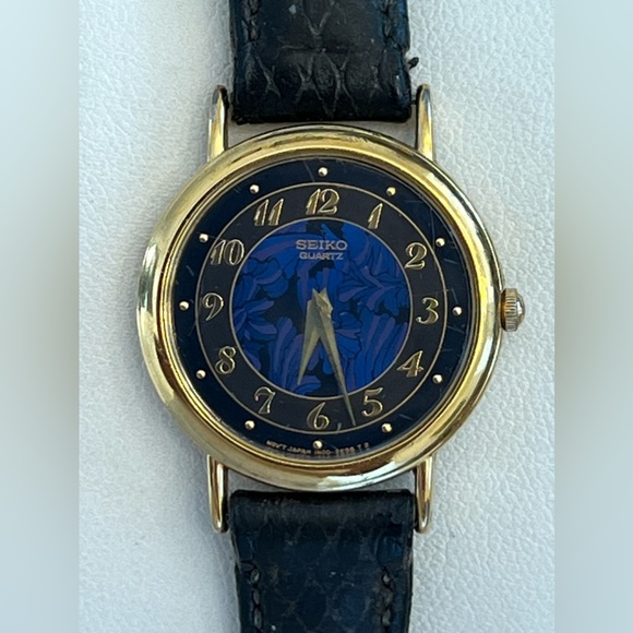 Seiko Ladies Watch Vintage Rare Black Calfskin Strap Gold Tone and Blue Dial - Picture 3 of 14
